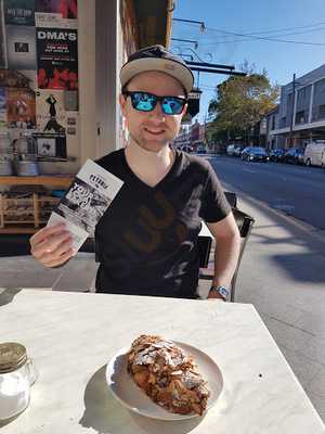 Patisserie Petunia Bakery And Cafe