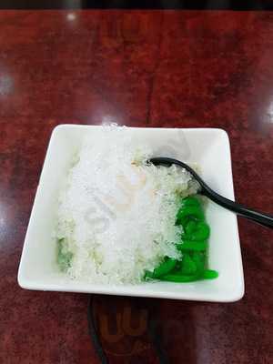 Paramount Food Court