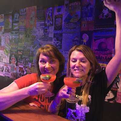 Moshpit Small Rock’n’roll Bar