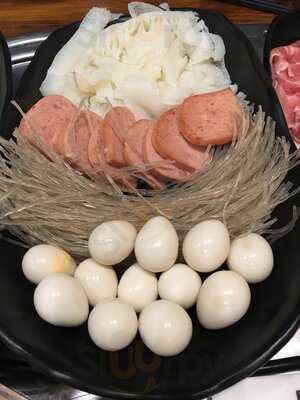 Famous Hot Pot