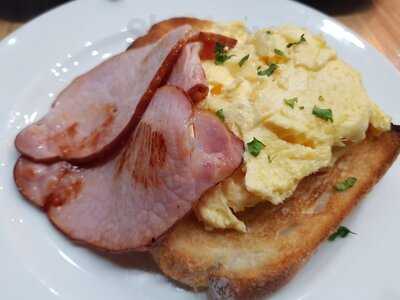 Burhan’s Espresso Bar