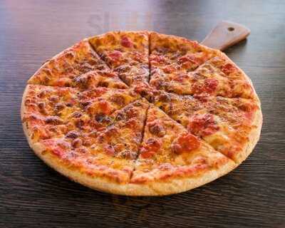 Carlton Pizzeria Bar & Restaurant