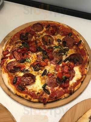 Queen Caterina Pizza