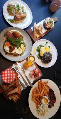 Klik Cafe | Food & Drink