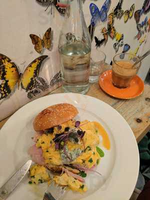 Klik Cafe | Food & Drink