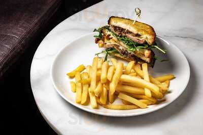 The Clare Castle Hotel