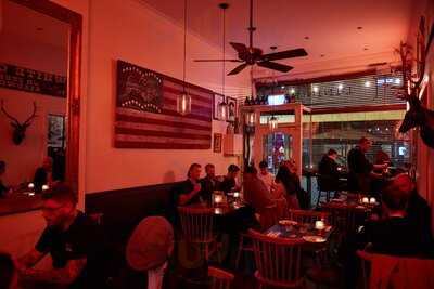 White Oaks Saloon Bar And Dining