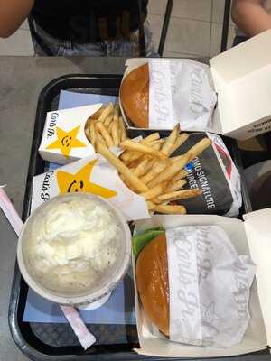 Carl's Jr.
