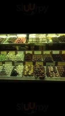 Bon Bon Fine Chocolate Cafe