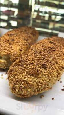 Barry Road Hot Bread & Cake Shop