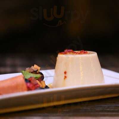 Lanai Restaurant And Bar