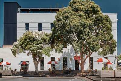 The Albert Park Hotel