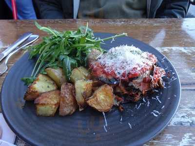 Easy Eight Diner & Bar