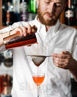 Easy Eight Diner & Bar