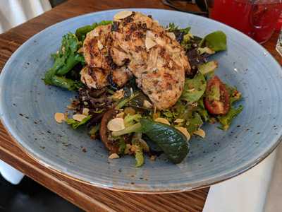 Sub'on Restaurant And Cafe