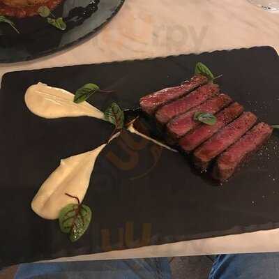 Sub'on Restaurant And Cafe