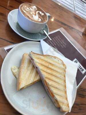 B.cuz Coffee & Eatery