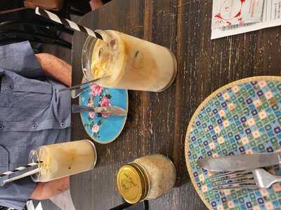 The Salon Champagne Bar