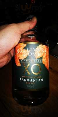 Fores And Feints Whisky Bar + Bistro