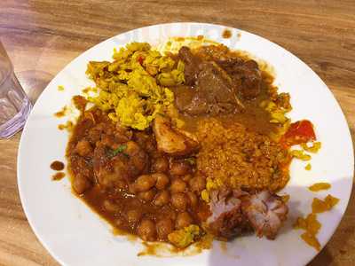 Bar-b-q Lounge Cafe And Restaurant