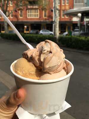 French Riviera Icecreamery