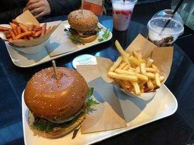 Charlie & Co Burgers