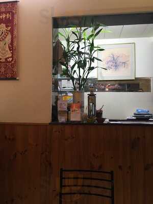 Golden Swallow Restaurant