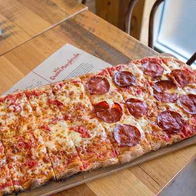 Queen Margherita Pizza