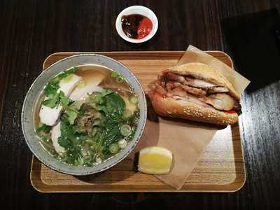 Street Wrap By Co Thu Quan