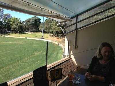 The Grandstand Restaurant And Function Centre