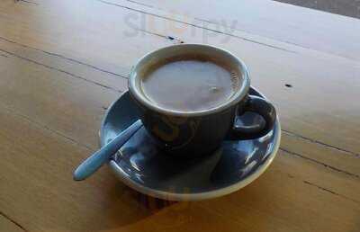 Earl Canteen - St Kilda Road