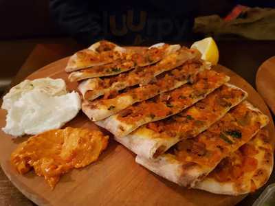 Golden Pide