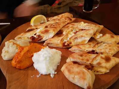 Golden Pide