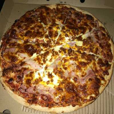 Crust Gourmet Pizza Bar