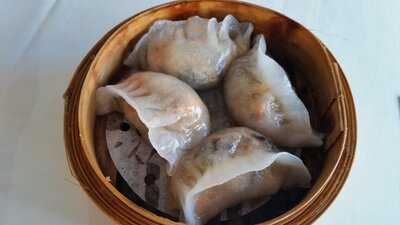 Emperor Garden Bbq & Noodles