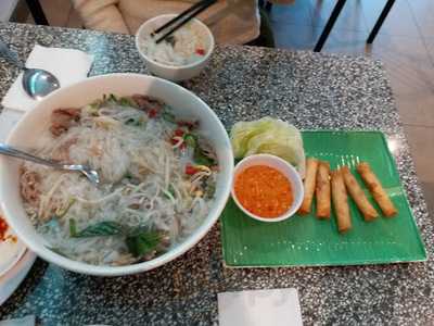 L & P Vietnamese Noodle Soup Restaurant