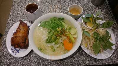 L & P Vietnamese Noodle Soup Restaurant
