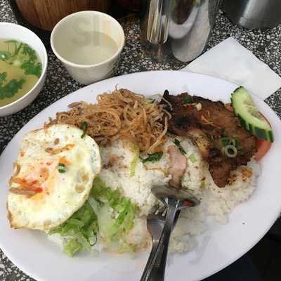 L & P Vietnamese Noodle Soup Restaurant