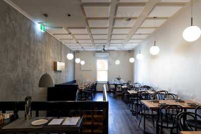 Caddie Restaurant & Bar