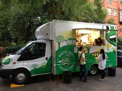 White Guy Cooks Thai