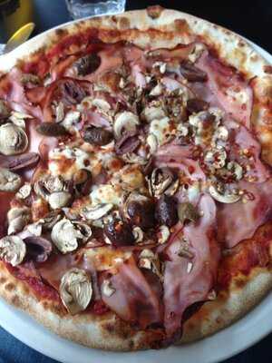 11 Inch Pizzeria Docklands