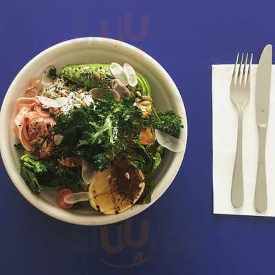 Go West Eatery And Tuckshop