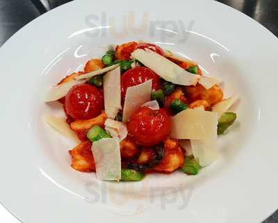 Raimondo's Authentic Italian And Sicilisn Cuisine