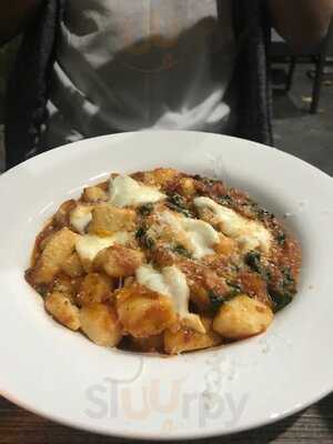 Raimondo's Authentic Italian And Sicilisn Cuisine