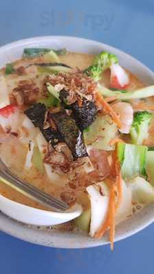 Yoyo Noodle Sushi Dumpling Bar