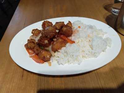 Maakin Flinders Lane