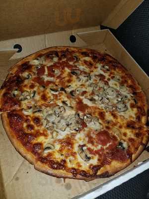 Bullwinkle's Pizza & Pasta