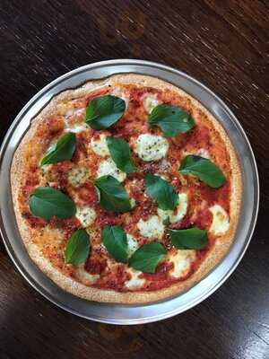 413 Fahrenheit Pizza