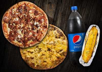 Little John Pizza, Pasta And Liquor