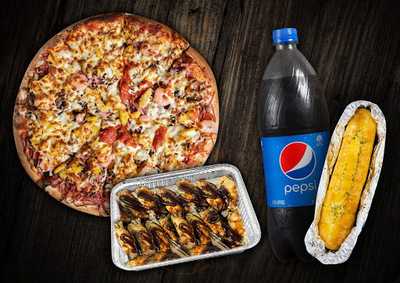 Little John Pizza, Pasta And Liquor